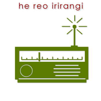 w00521_01 reo irirangi - radio